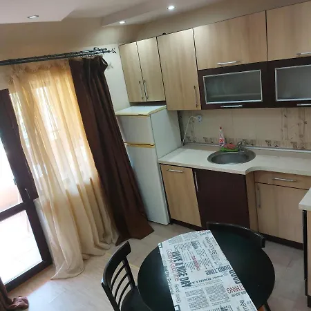 Apartment Yana