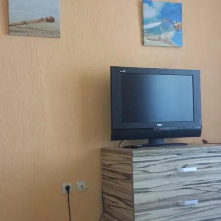 Apartment Yana *